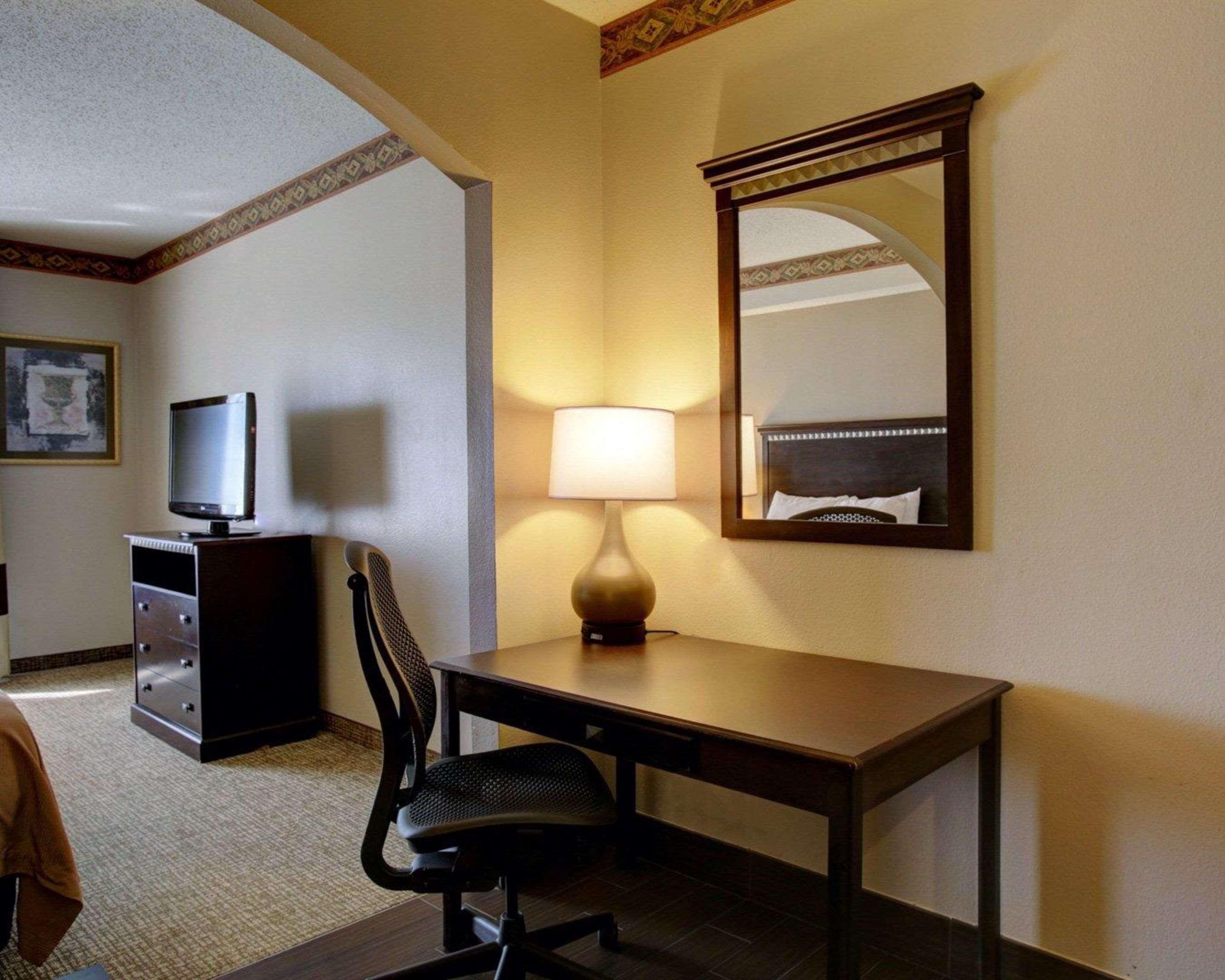 Comfort Inn & Suites Seguin Exterior foto