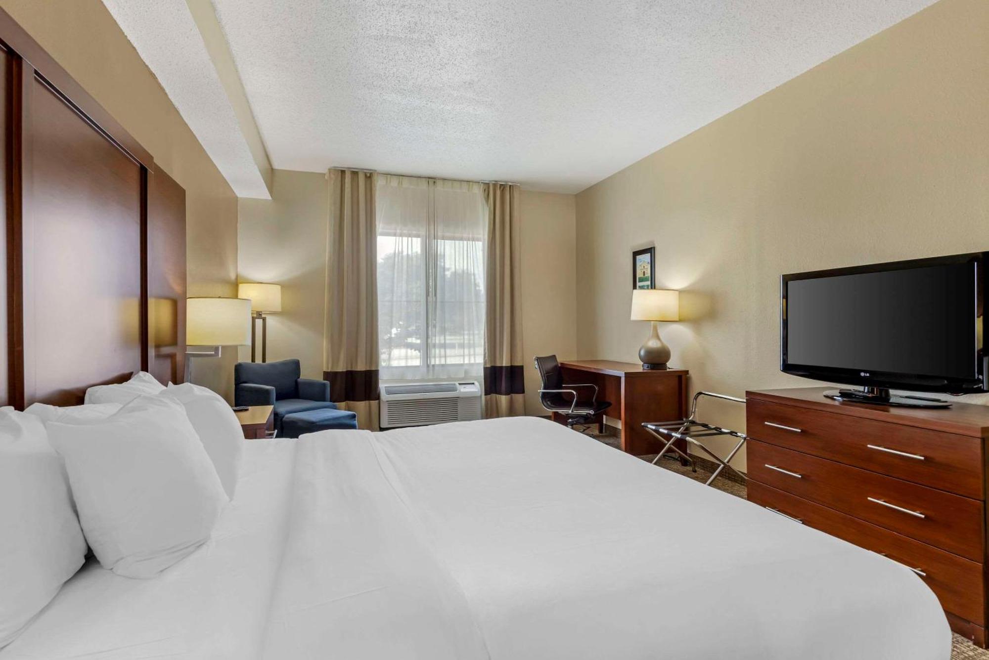 Comfort Inn & Suites Seguin Exterior foto